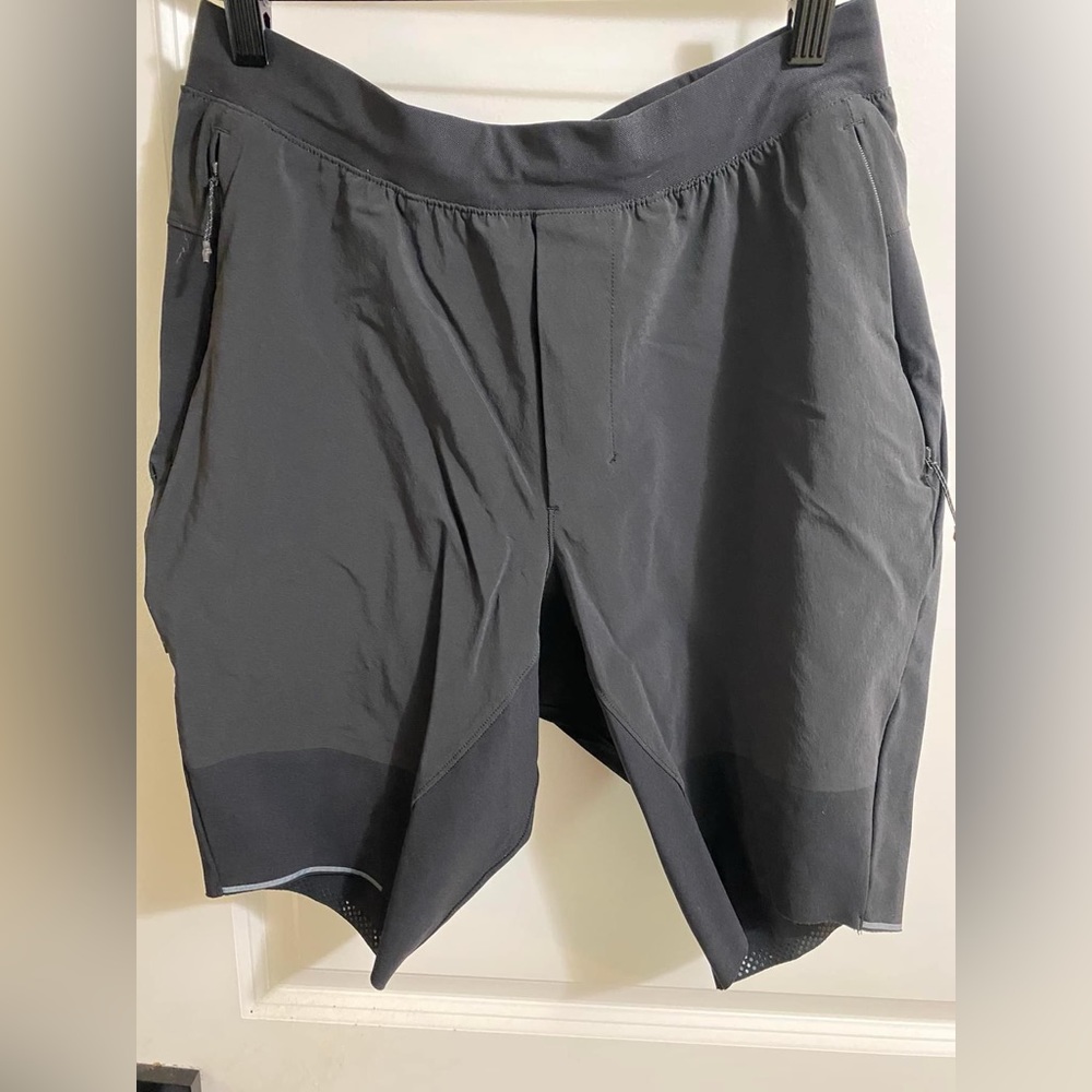 Lululemon Surge Hybrid Short